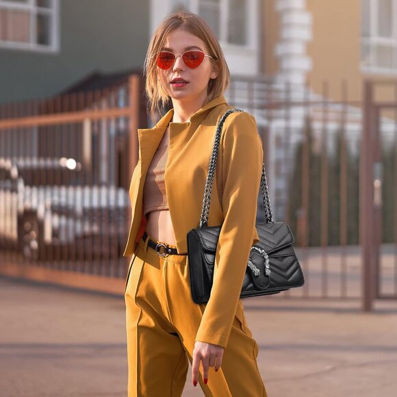 Snake Print Leather Black Crossbody Bag for Women Chain Strap and Clutch Style - Picture 7 of 8